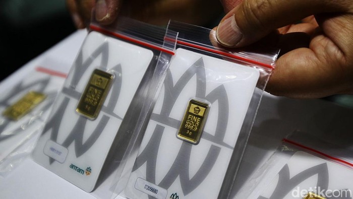 Harga Emas Anjlok Drastis! Cek Update Harga Hari Ini