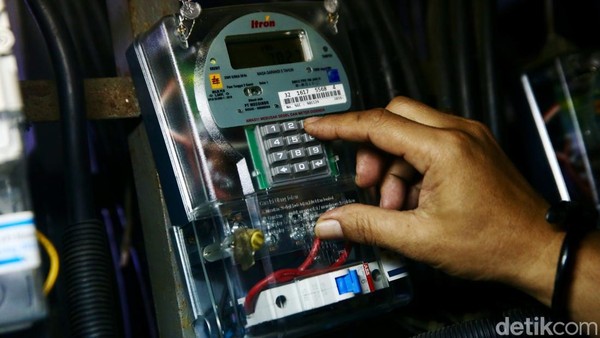 Inflasi April Melonjak Tajam: Listrik & Emas Picu Kenaikan
