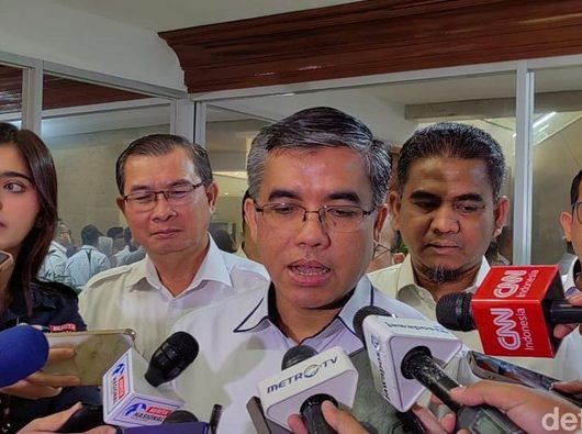 Pengangguran RI Melonjak 7,28 Juta: Menaker Beri Jawaban