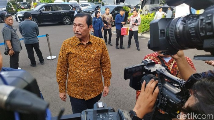 Pertumbuhan Ekonomi Kuartal I Mengecewakan: Luhut Beberkan Fakta Mengejutkan