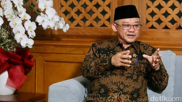 Prabowo Janji Tunjangan Rp3 Juta: Guru Selesaikan Sarjana