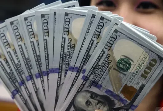 Dolar AS Tembus Rekor, Rupiah Melemah Tajam Hari Ini