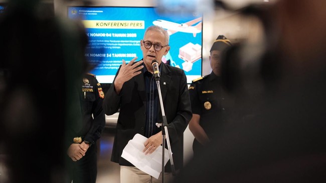 Kemenkeu Beri Bebas Bea Cukai Rp2,4 Miliar untuk Barang Haji