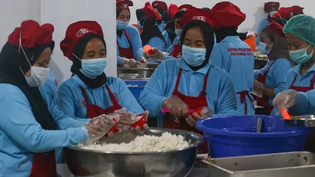 Luhut Ungkap Anggaran Makan Bergizi Gratis 2026: Rp 300 Triliun!