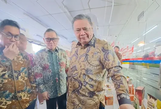 Target Rp60 Triliun! Airlangga Bidik Transaksi 'Holiday Sale' Aprindo