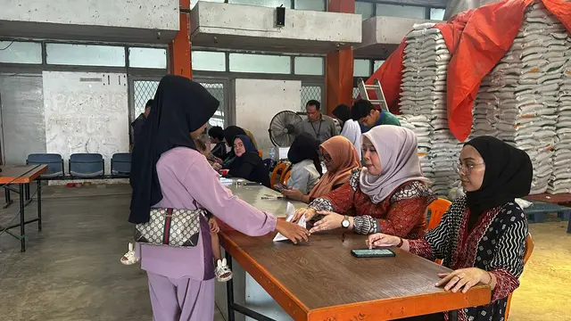 Jadwal Cair Bansos PKH BPNT 2025: Cek Status Sekarang!
